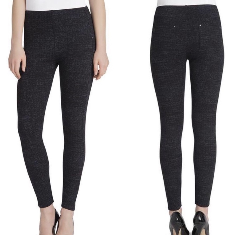 NWT Lyssé Soho Canvas Black and Blue Cross Hatch Print Canvas Leggings. Size Sm